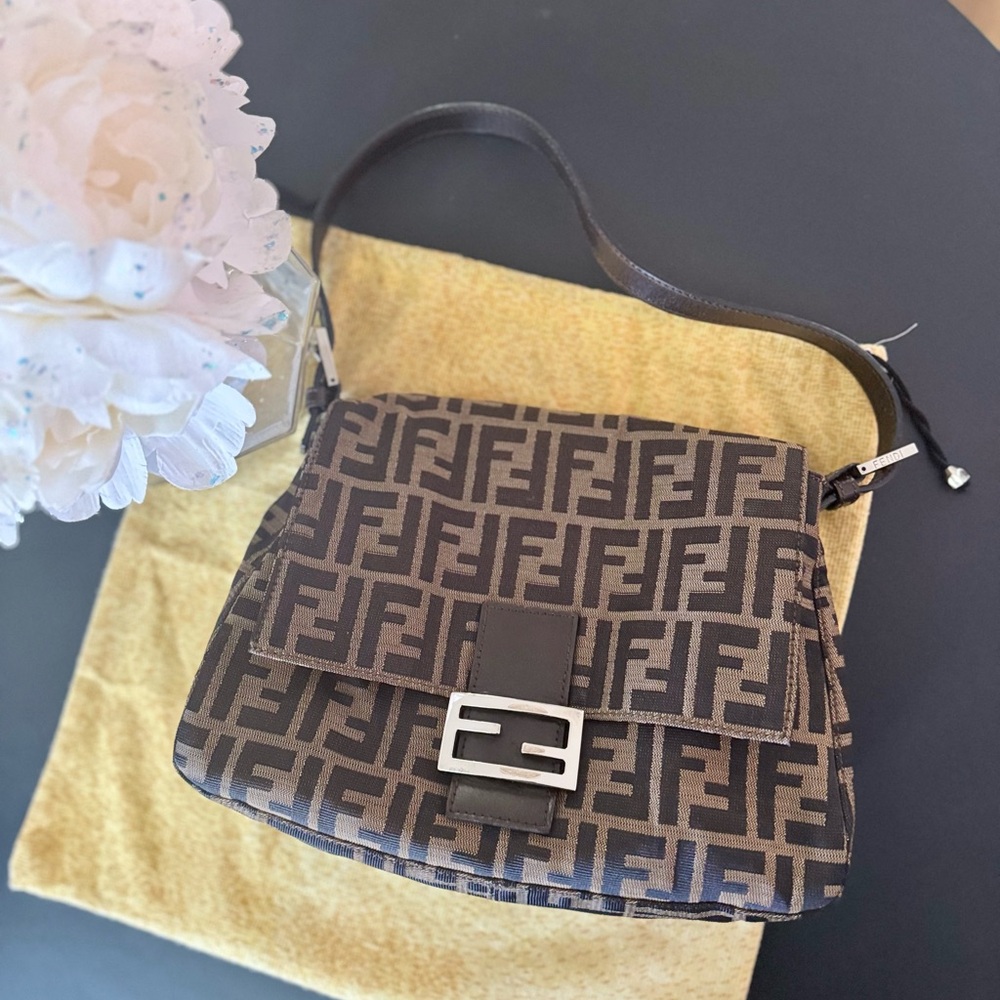 ❌SOLD❌Fendi Mamma Baguette Shoulder Bag